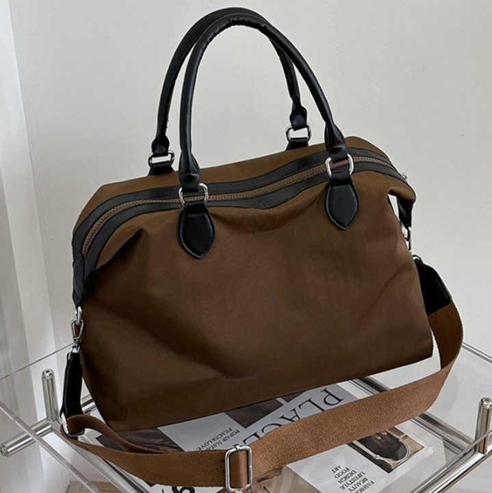 #139.85 Women's new portable outdoor commuter handbag fitness bag