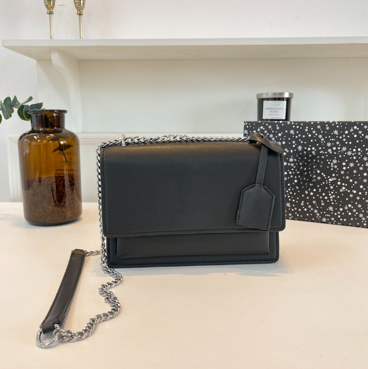 #119 Women's New Temperament Joker Metal Chain Shoulder Bag Messenger Bag