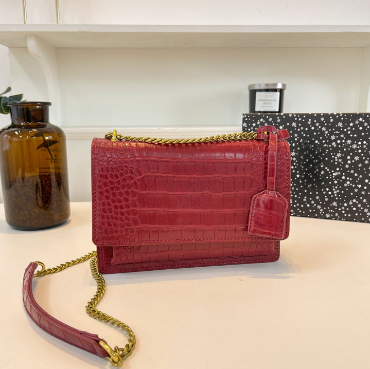 #119 Women's New Temperament Joker Metal Chain Shoulder Bag Messenger Bag