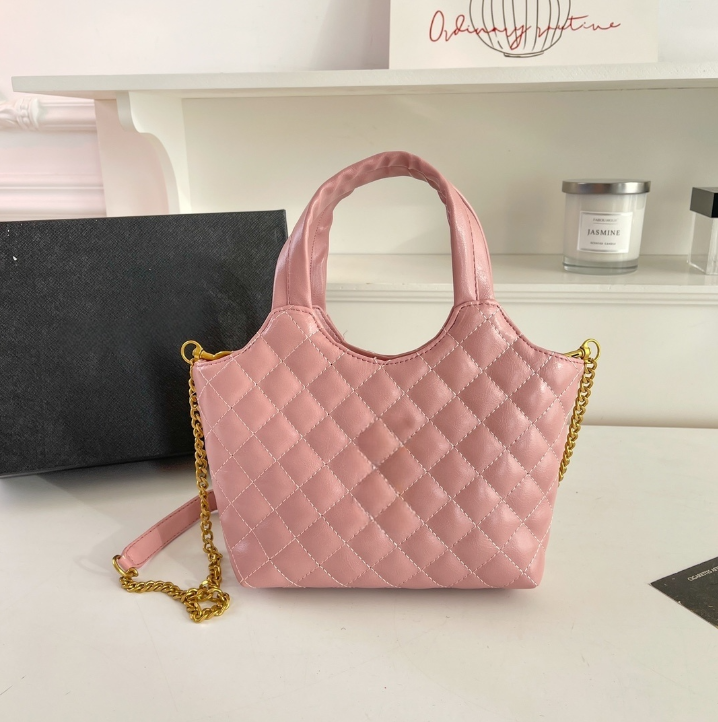 #159 Women's New Temperament Joker Metal Chain Rhombic Cross-body Bag Handbag